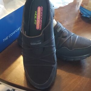 Skechers Black Wide Fit Sneakers